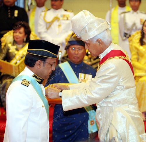 SULTAN AZLAN SHAH
