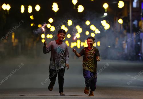 TINJAUAN MENJELANG AIDILFIRI