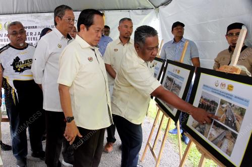DATUK SERI AHMAD MASLAN