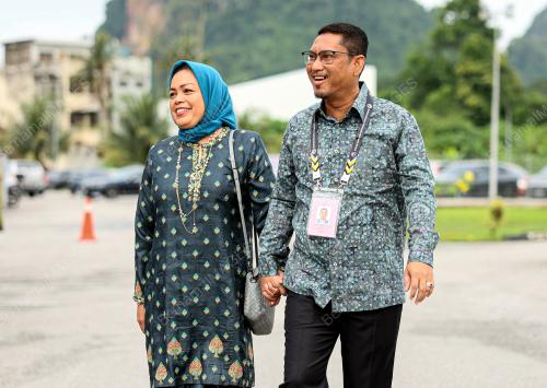 DATUK SERI AHMAD FAIZAL AZUMU