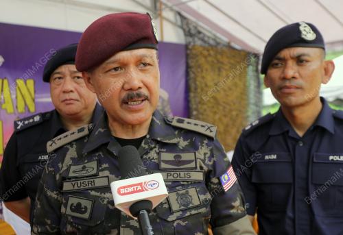 DATUK SERI MOHD YUSRI HASSAN BASRI