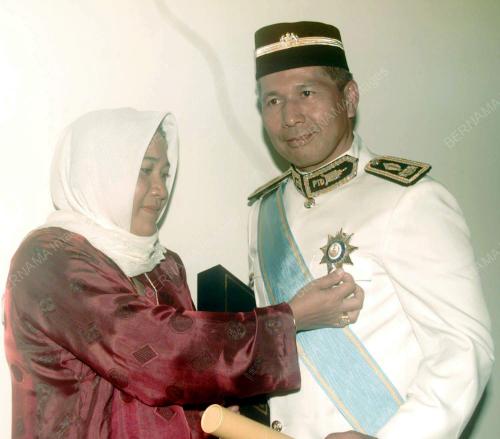 HASSAN NAWAWI