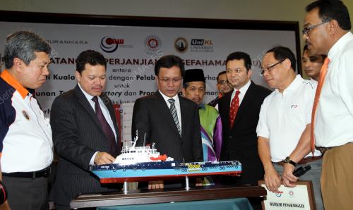 PK04_20112014_UNIKL