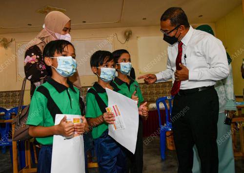 DATUK DR NOOR AZMI GHAZALI