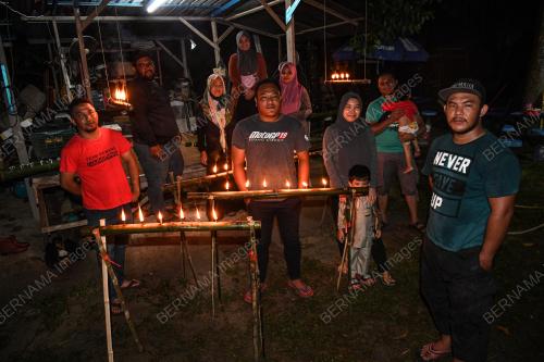 PEMBUAT BULUH TRADISIONAL