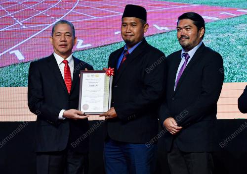DATUK SERI FADILLAH YUSOF