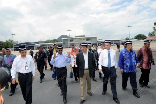 PK04_21082014_AIRPORT