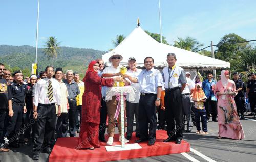 PK04_22022014_NAZRI