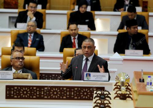 DATUK SERI SAARANI MOHAMAD