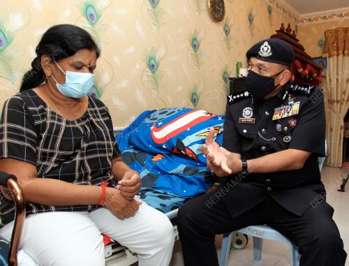 DATUK MIOR FARIDALATHRASH WAHID