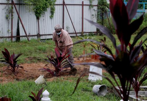 PENGGALI KUBUR ORANG KELAINAN UPAYA