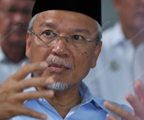 PK04_23092012_HUSNI