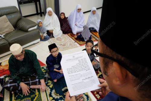 AIDILFITRI DI RUMAH