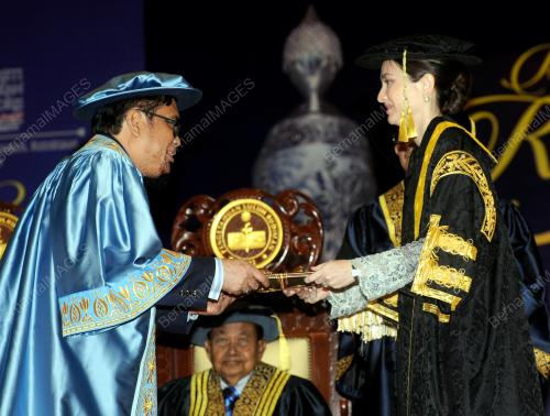 PK04_24112015_UPSI