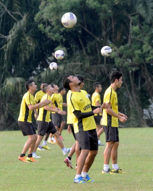 PK04_25092013_BOLA