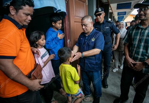 DATUK SERI SAARANI MOHAMAD
