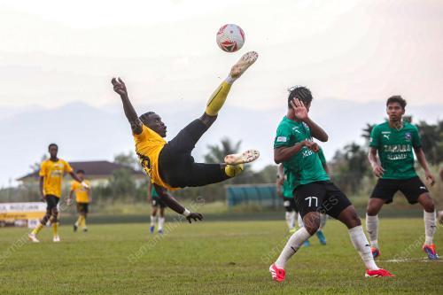 PERLAWANAN PERSAHABATAN PERAK FA DAN MELAKA FC