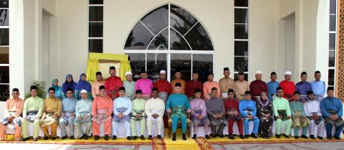 PK04_26102012_BERGAMBAR