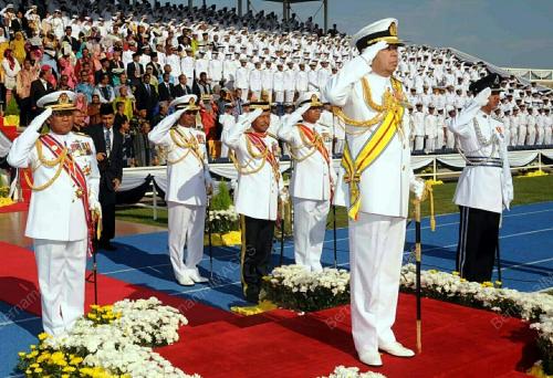 SULTAN SHARAFUDDIN IDRIS SHAH