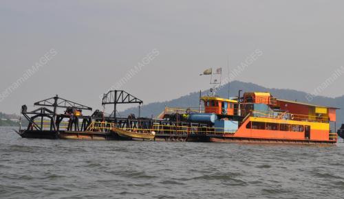 KAPAL KOREK