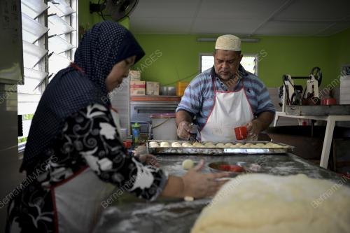 KILANG ROTI MOKHTAR