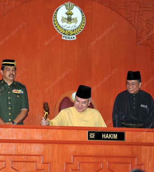 RAJA DR. NAZRIN SHAH