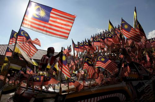 KERETA JALUR GEMILANG