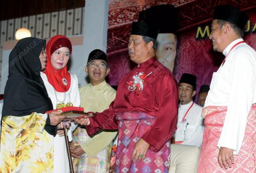 TAN SRI MUHYIDDIN YASSIN