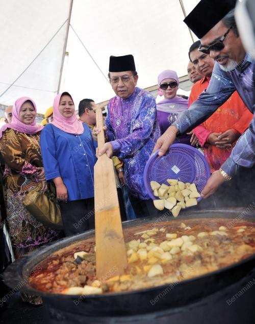 DATUK SERI DR. RAIS YATIM