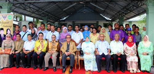 PK04_29112012_BERGAMBAR