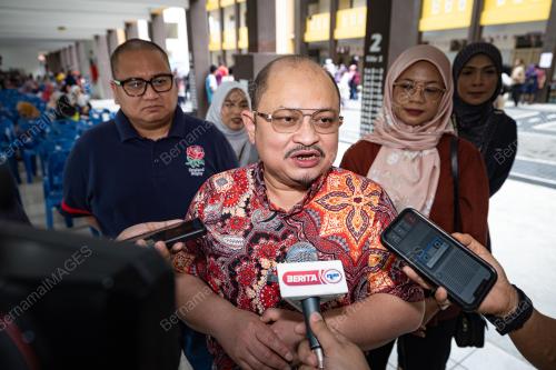DATUK SERI SHAMSUL ISKANDAR MD AKIN