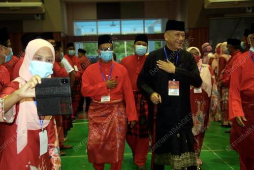 DATUK SERI NAZRI AZIZ