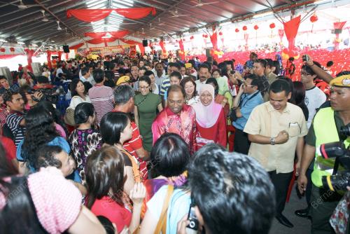 PK05_03022011_TAHUN_BARU_CINA