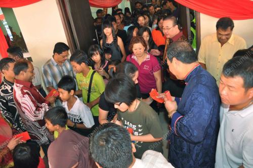 PK05_04022011_ANGPAU