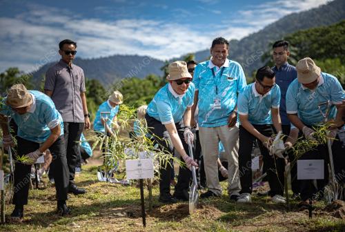 DATUK SERI FADILLAH YUSOF