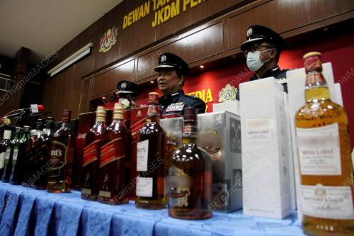KASTAM RAMPAS ROKOK DAN ARAK