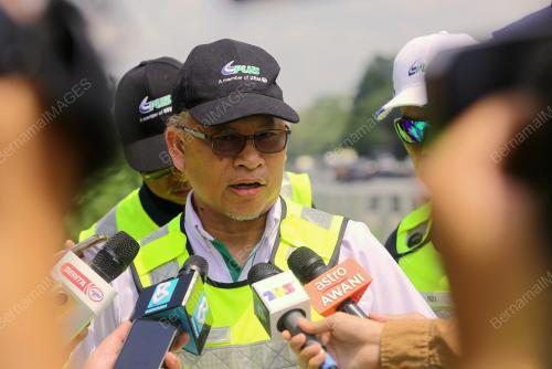 PENGURUS BESAR KANAN OPERASI PLUS MOHD YUSUF ABDUL AZIZ