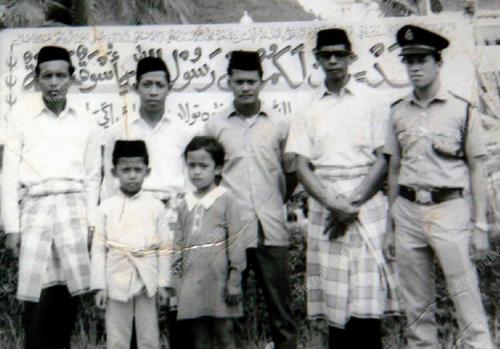 ISHAK MAT ISA