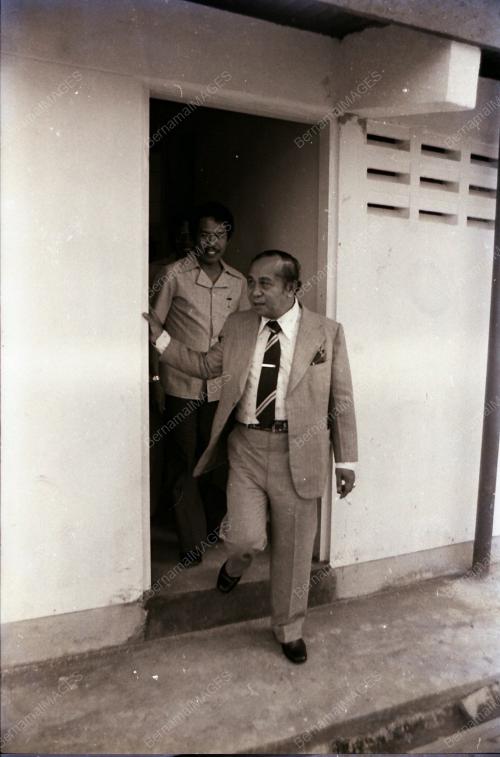 KUNCI RUMAH TERES