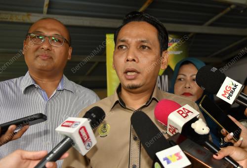 MOHD AZLAN HELMI HELMI