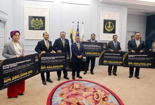 DATUK SERI SAARANI MOHAMAD
