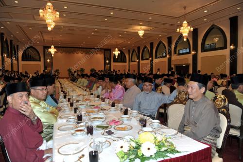 RAJA DR. NAZRIN SHAH
