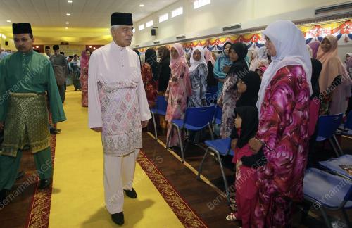 SULTAN AZLAN SHAH