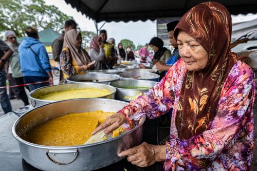 KUIH TALAM EMPAT DEKAD