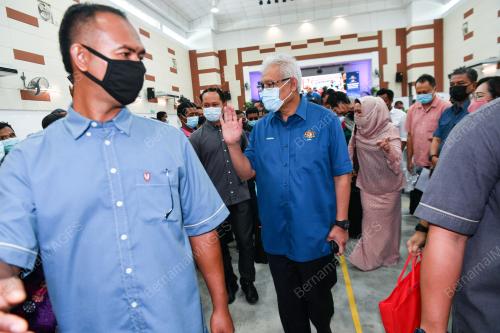 DATUK SERI HAMZAH ZAINUDIN