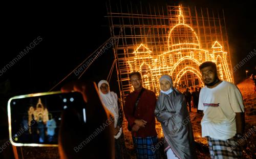PANJUT KAMPUNG RIBU
