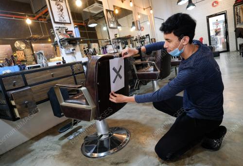 PERSIAPAN KEDAI GUNTING RAMBUT