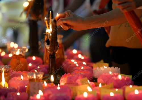PK05_10052017_WESAK