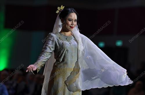 LENTERA_BATIK