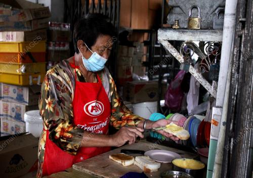 KEDAI KOPI DAN ROTI ANTIK DI KUALA KANGSAR